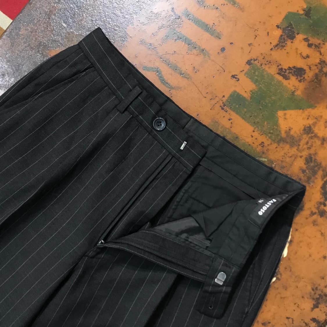 VTG 빈티지 블랙 스트라이프 핀턱 트라우저 슬랙스 허리 28 사이즈 상품이미지4