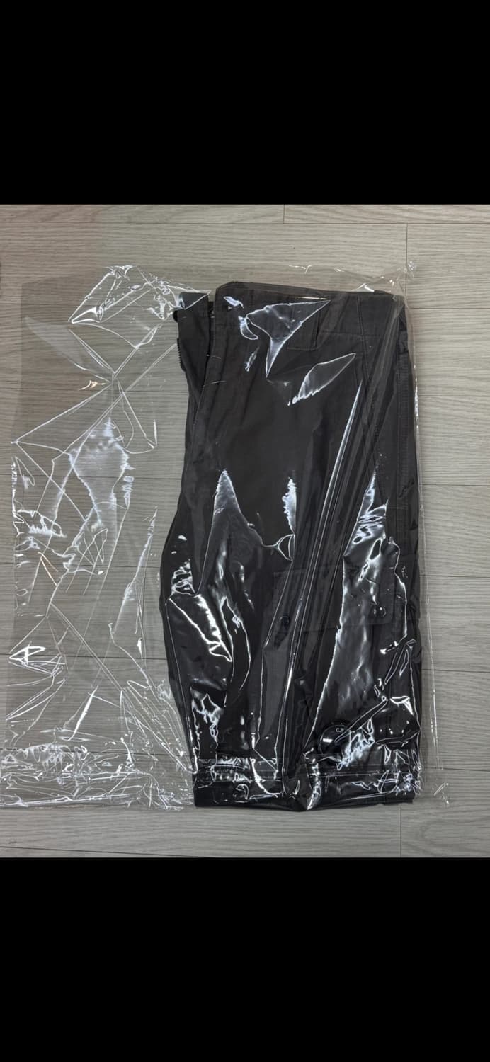 C.P. Company 카고 바지 46 새상품 상품이미지1