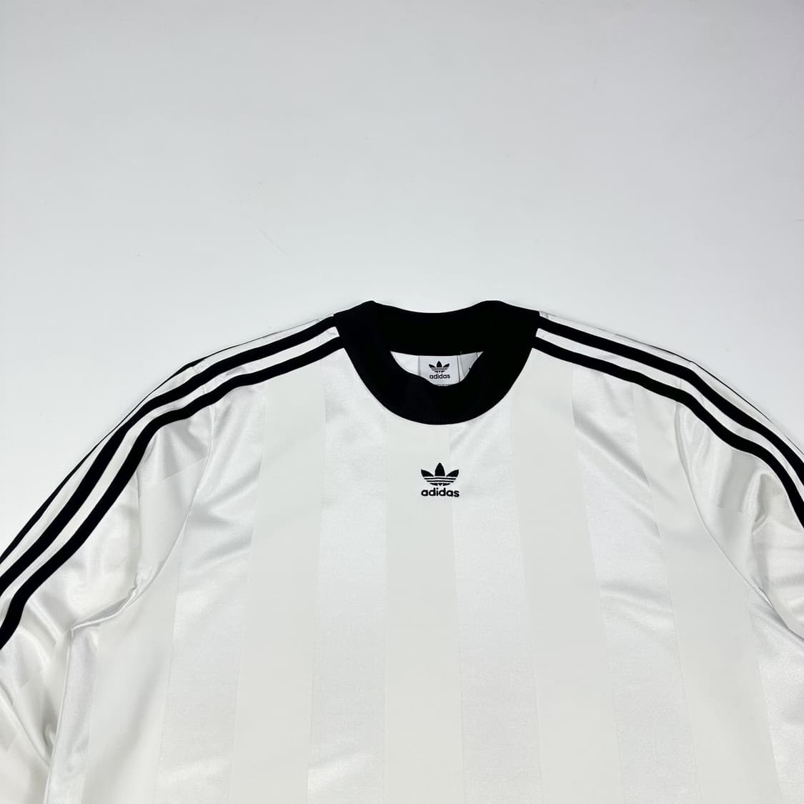 아디다스 트레포일 풋볼 센터 로고 긴팔티셔츠 (M) 상품이미지1