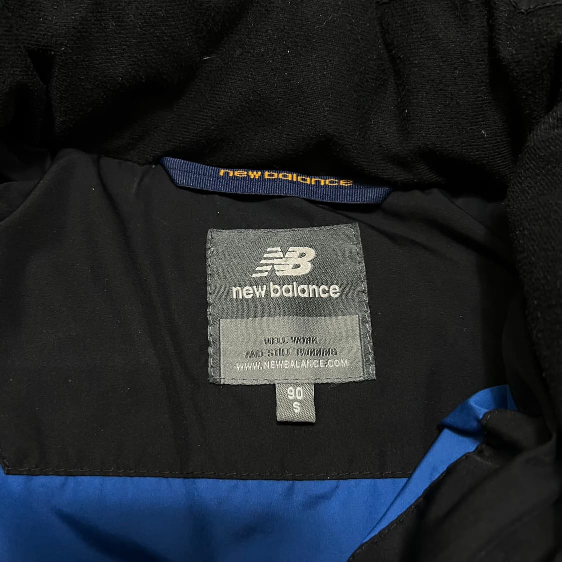 뉴발란스 여성 덕다운 후드 숏패딩 점퍼 [블랙] S/90 상품이미지5