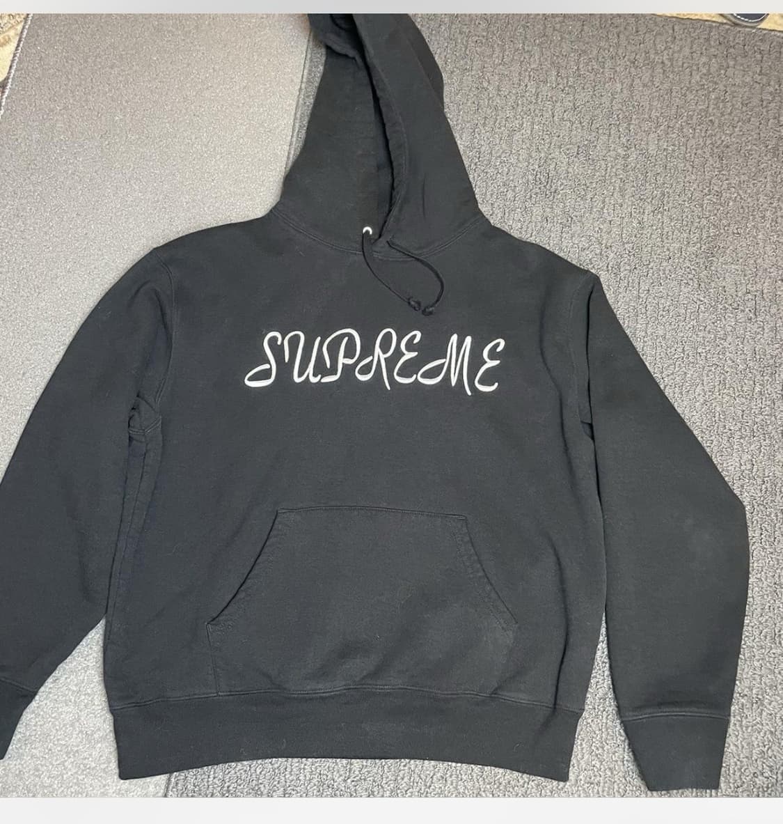 18FW 슈프림 클래식 스크립트 후드티 상품이미지1