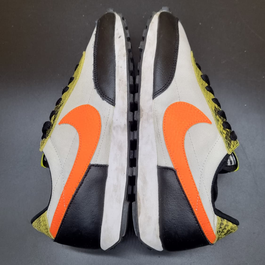 나이키 데이브레이크 뱀피 여성운동화235  상품이미지5