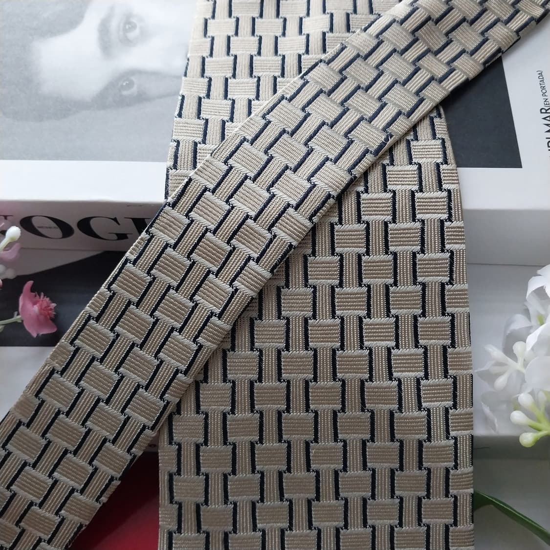 발렌티노 넥타이 베이지 자카드 패턴 10cm A~B등급 K2089
 상품이미지4