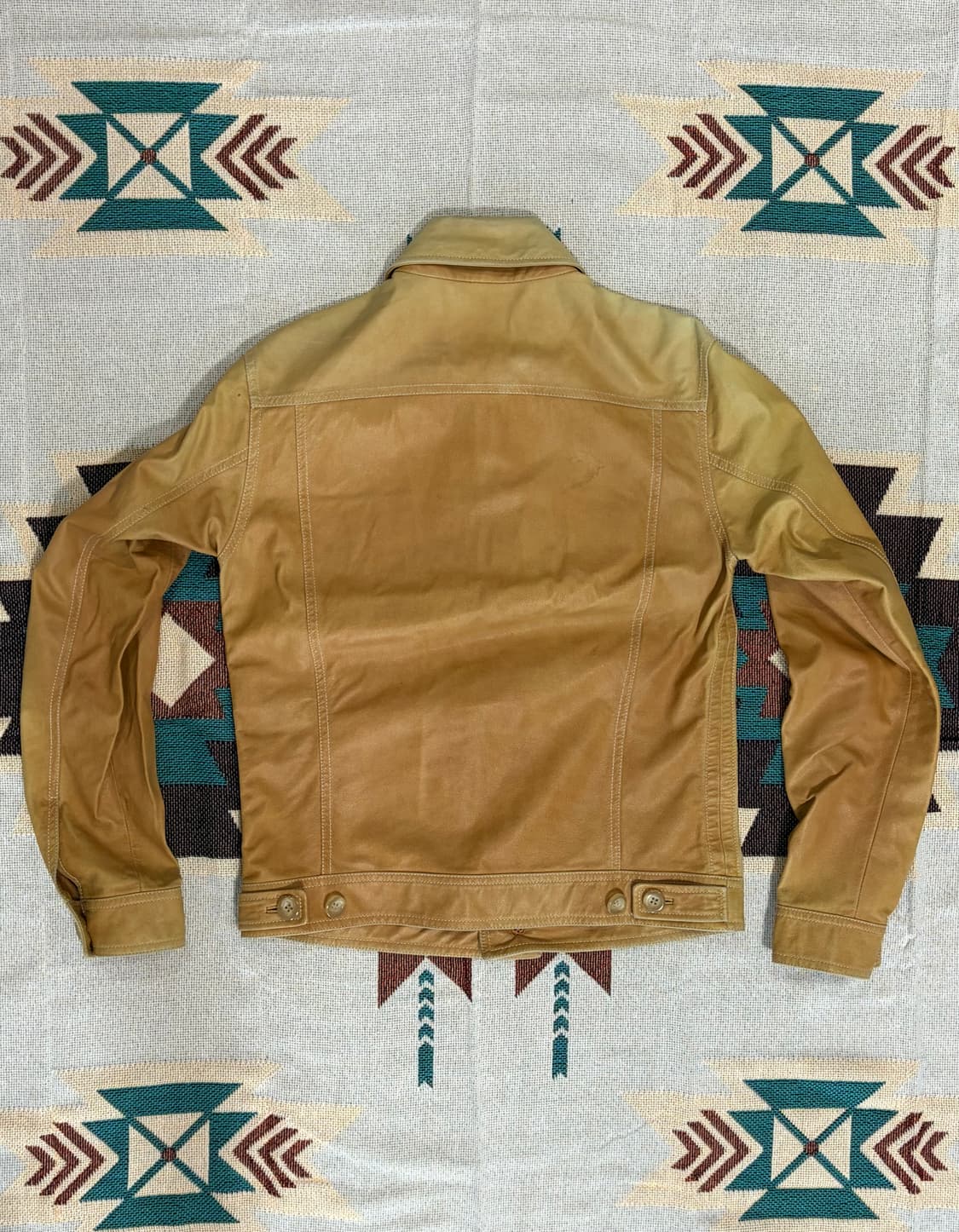 투모로우랜드 이태리 별주 레더 트러커 자켓 상품이미지5