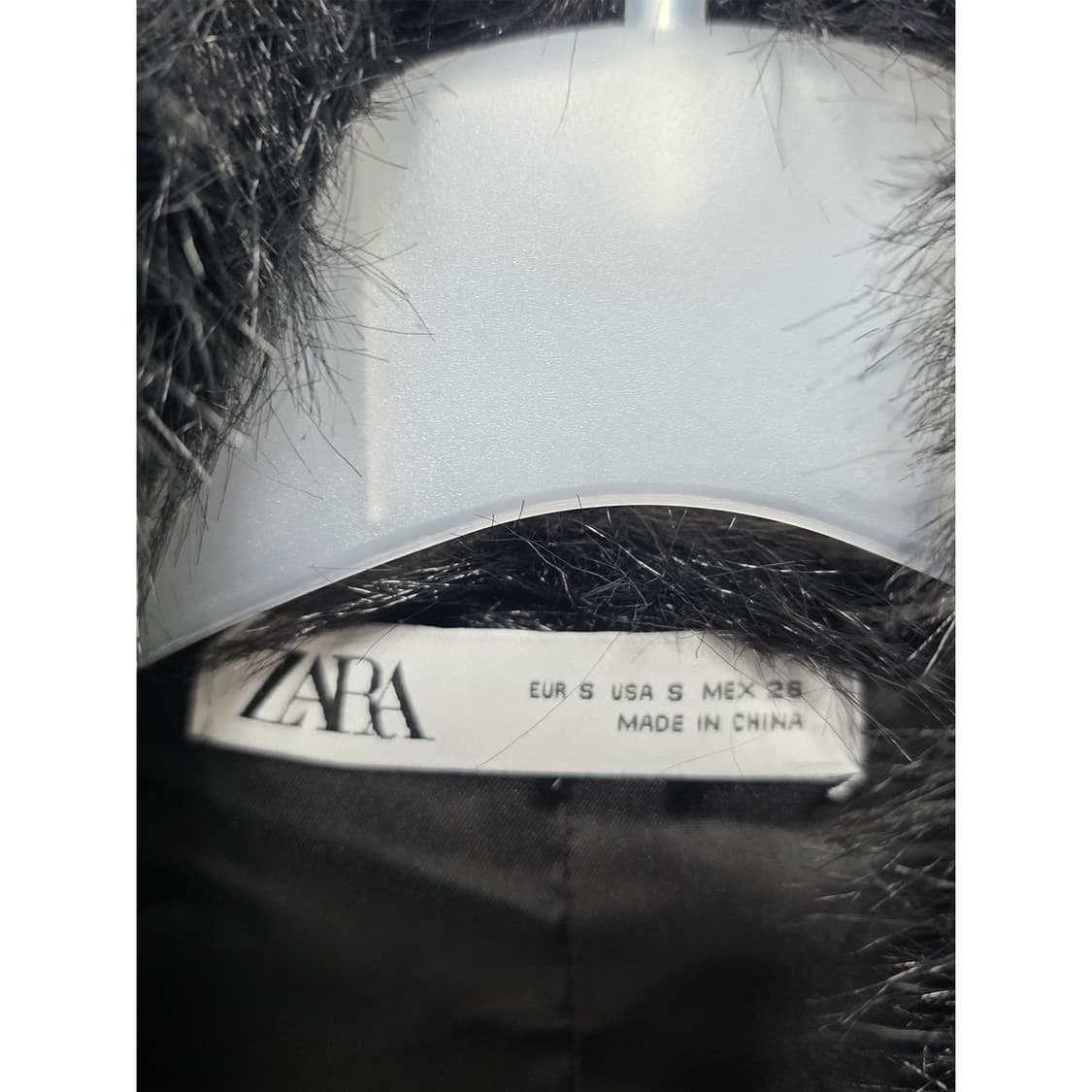 택포_자라 블랙 퍼 자켓 L 상품이미지2