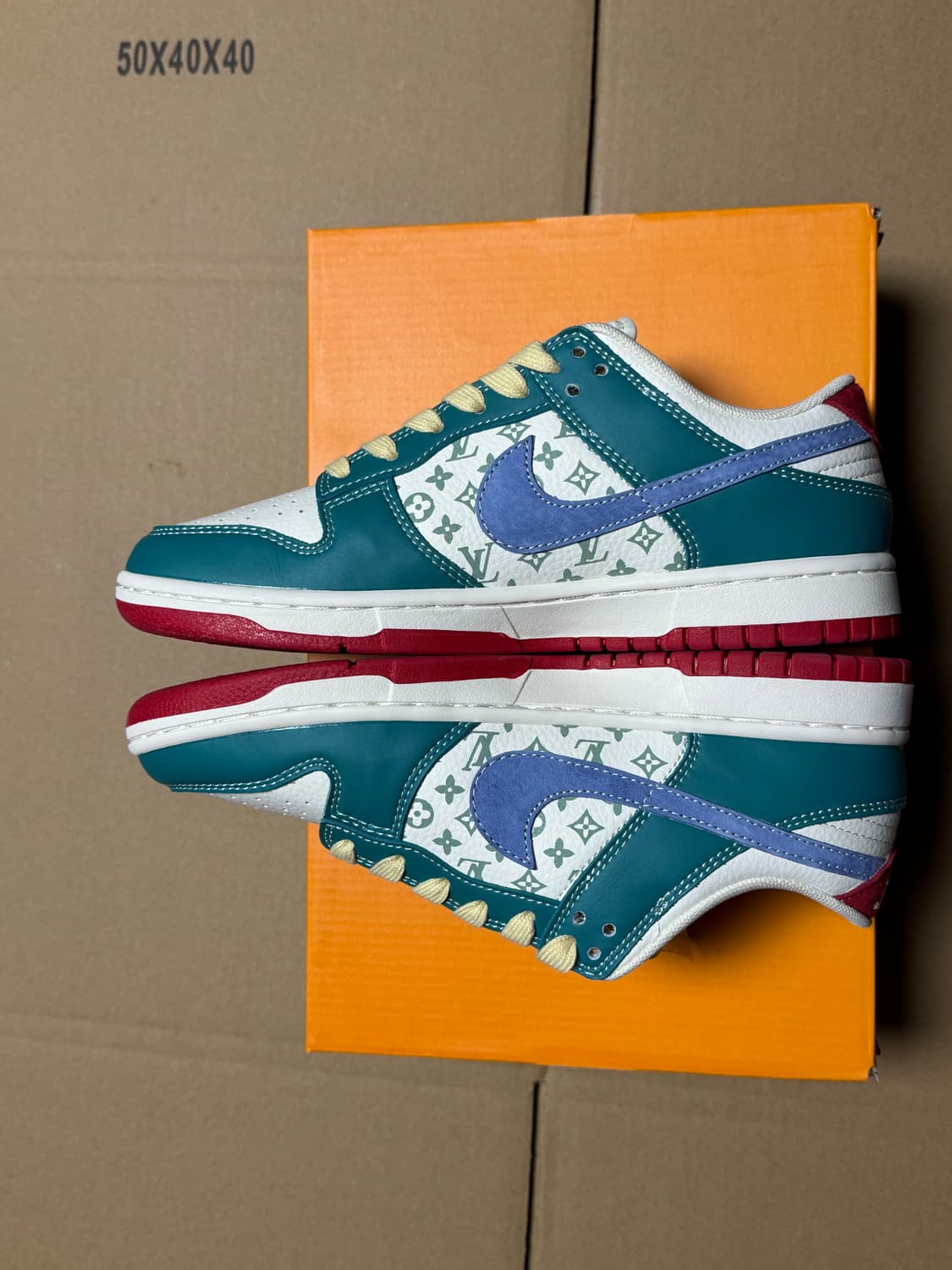 나이키 덩크 LV 콜라보 상품이미지3