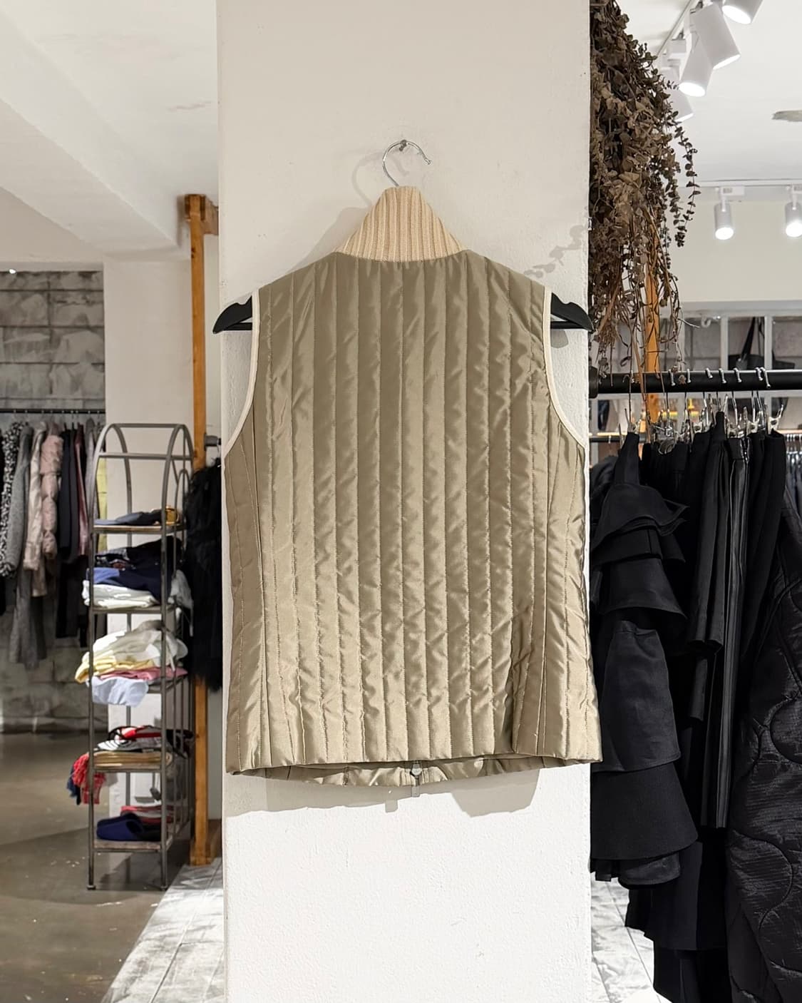 셀린느 카키 퀼팅 립니트 하이넥 베스트 자켓 상품이미지6