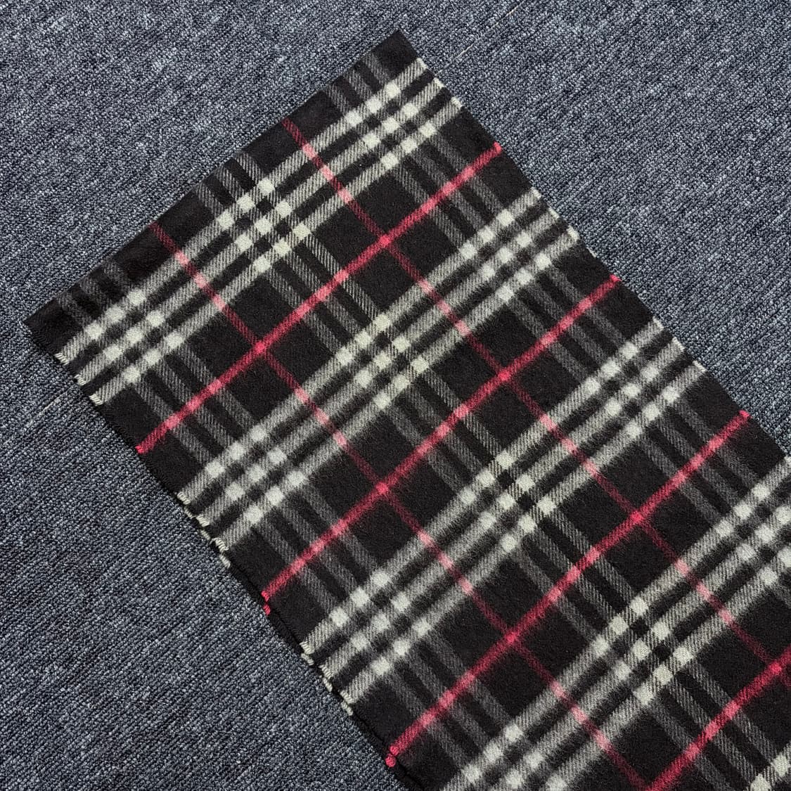 버버리 캐시미어 머플러 상품이미지4