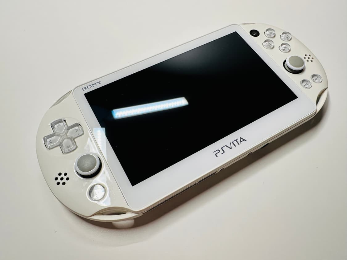 소니 PS VITA 플스비타 2세대 화이트 정발판 박스셋 판매 (닌텐도) 상품이미지5