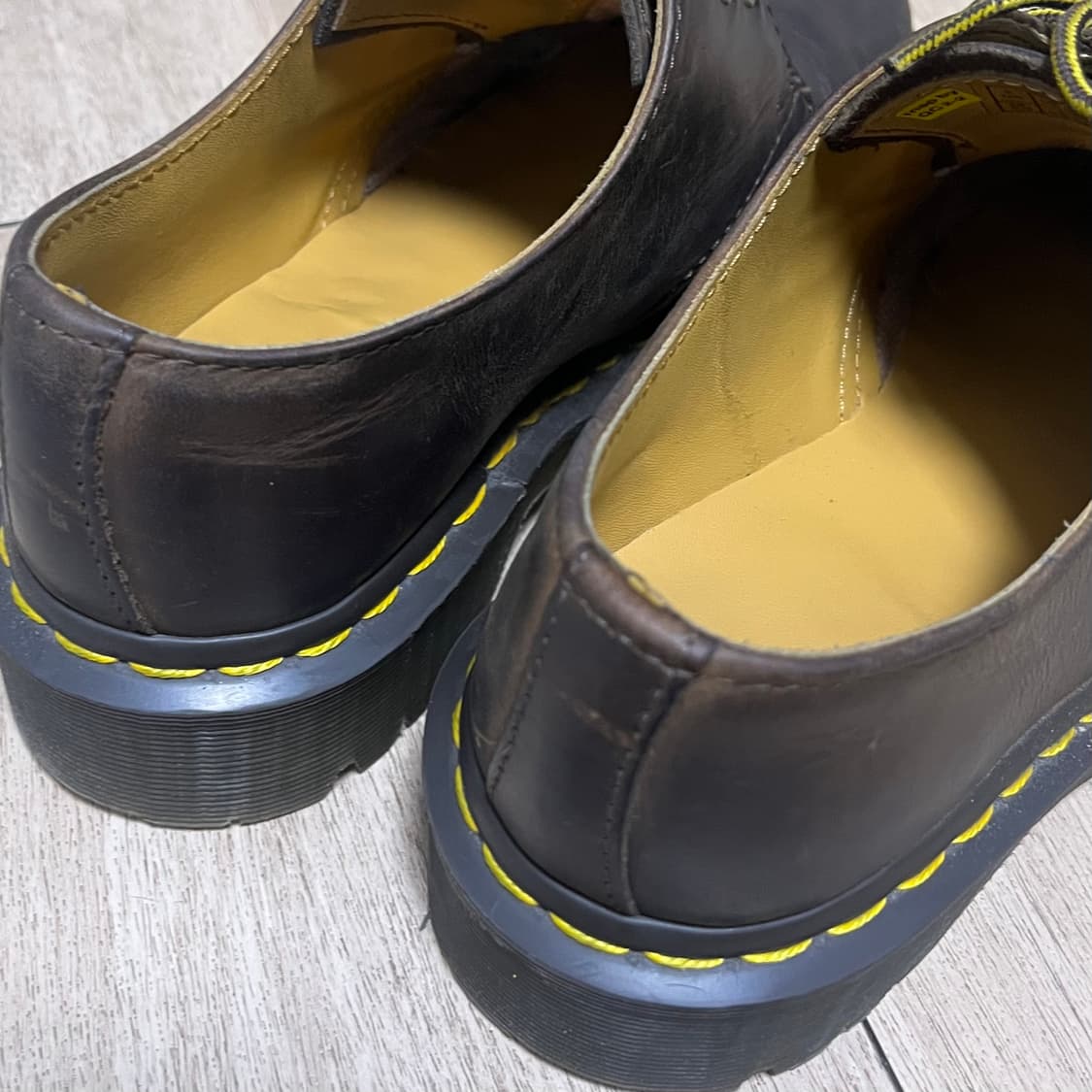 닥터마틴 벡스 크레이지홀스 240 상품이미지3