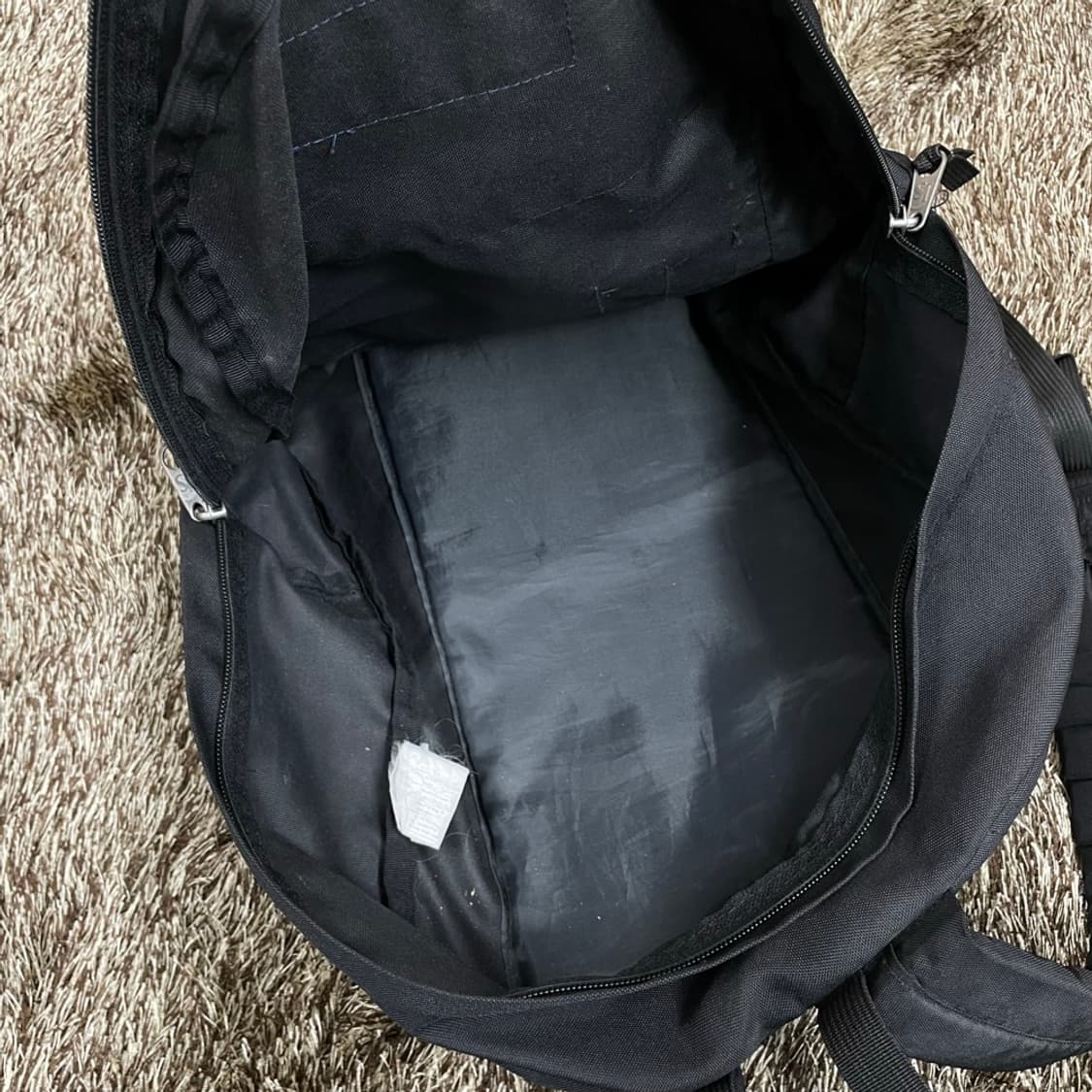 잔스포츠 JanSport 블랙 클래식 백팩 상품이미지8