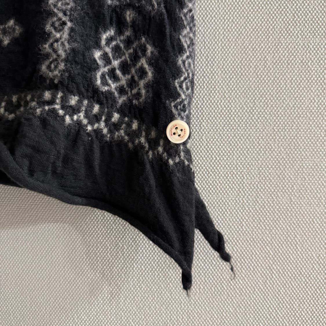 캐피탈 축융울 반다나 패치워크 머플러 블랙 상품이미지5