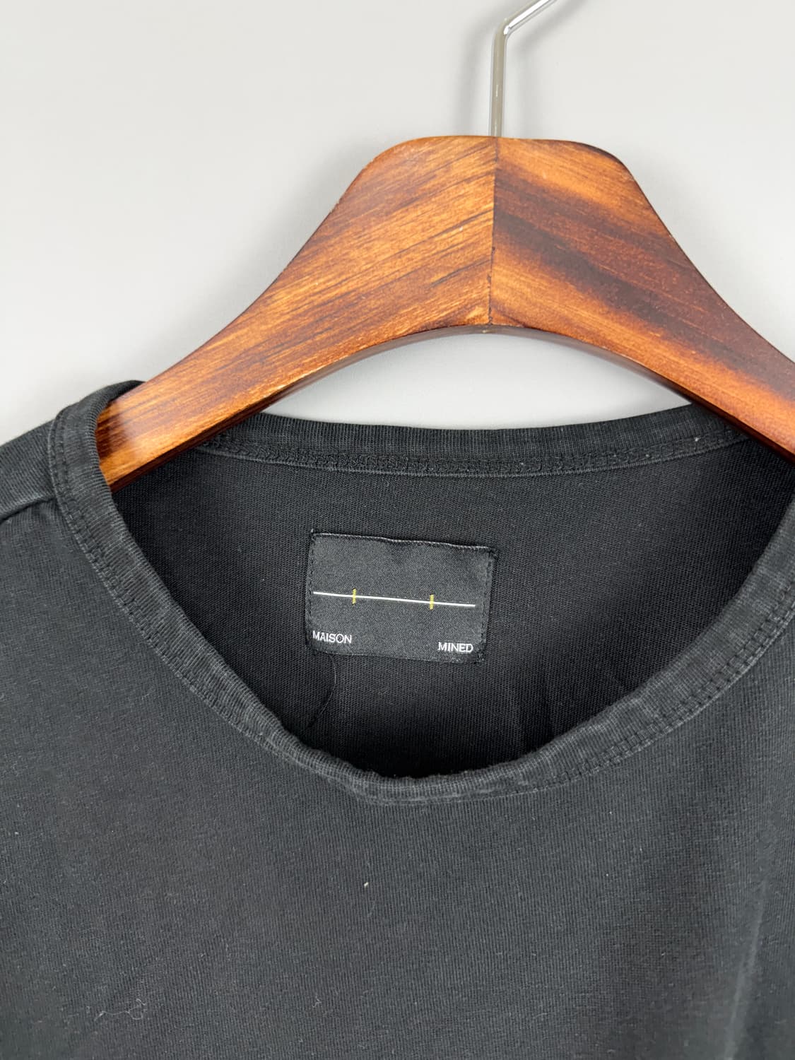 메종미네드 라운드 긴팔 티셔츠 블랙 E30 상품이미지5