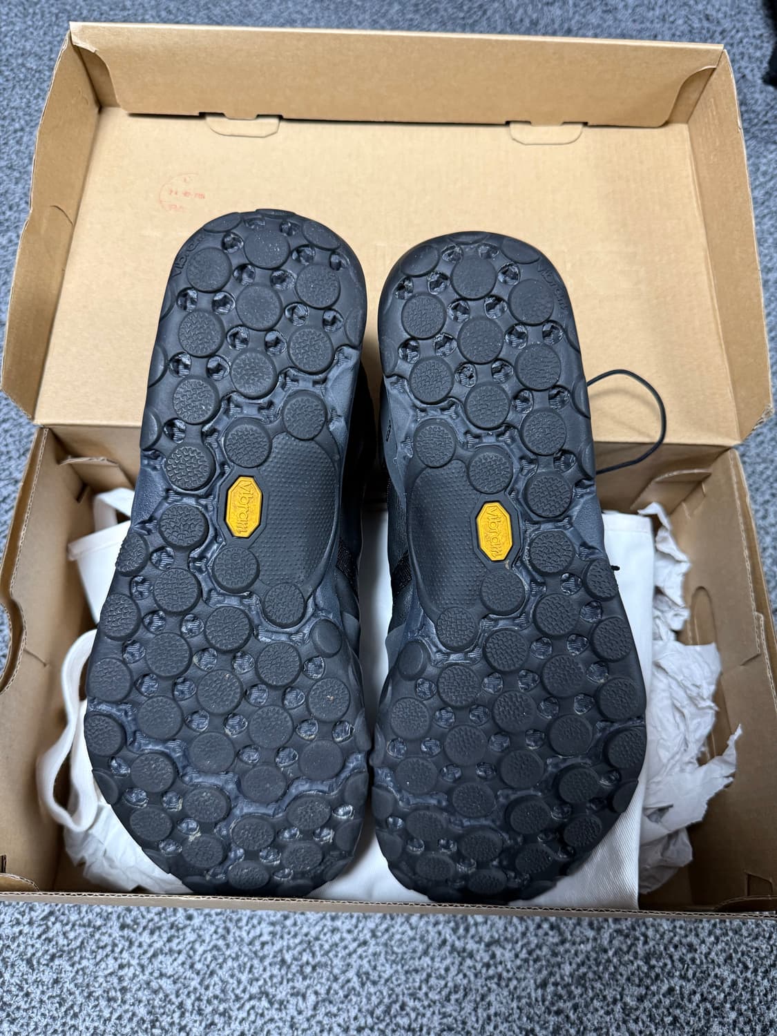 [270] 뉴발란스 이세이 미야케 MT10O 블랙 상품이미지2