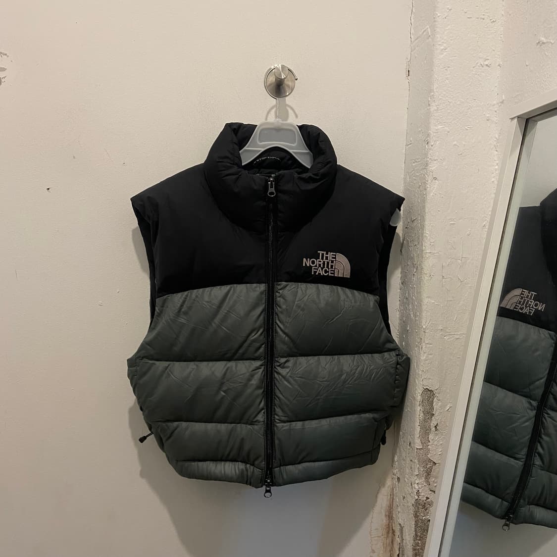 노스페이스 카키 커스텀 패딩조끼 상품이미지2