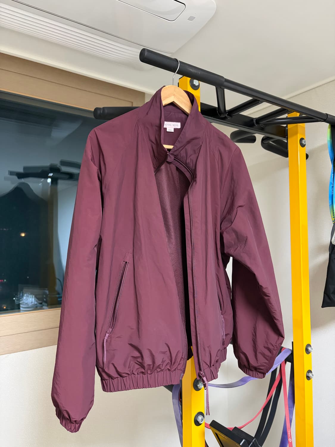 토마스모어 나일론 탱커 버건디 판매합니다 상품이미지1