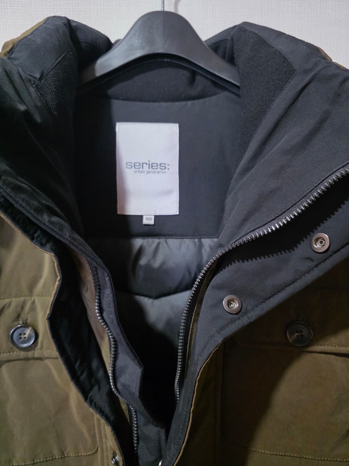 series 남성 카키 패딩점퍼 상품이미지2