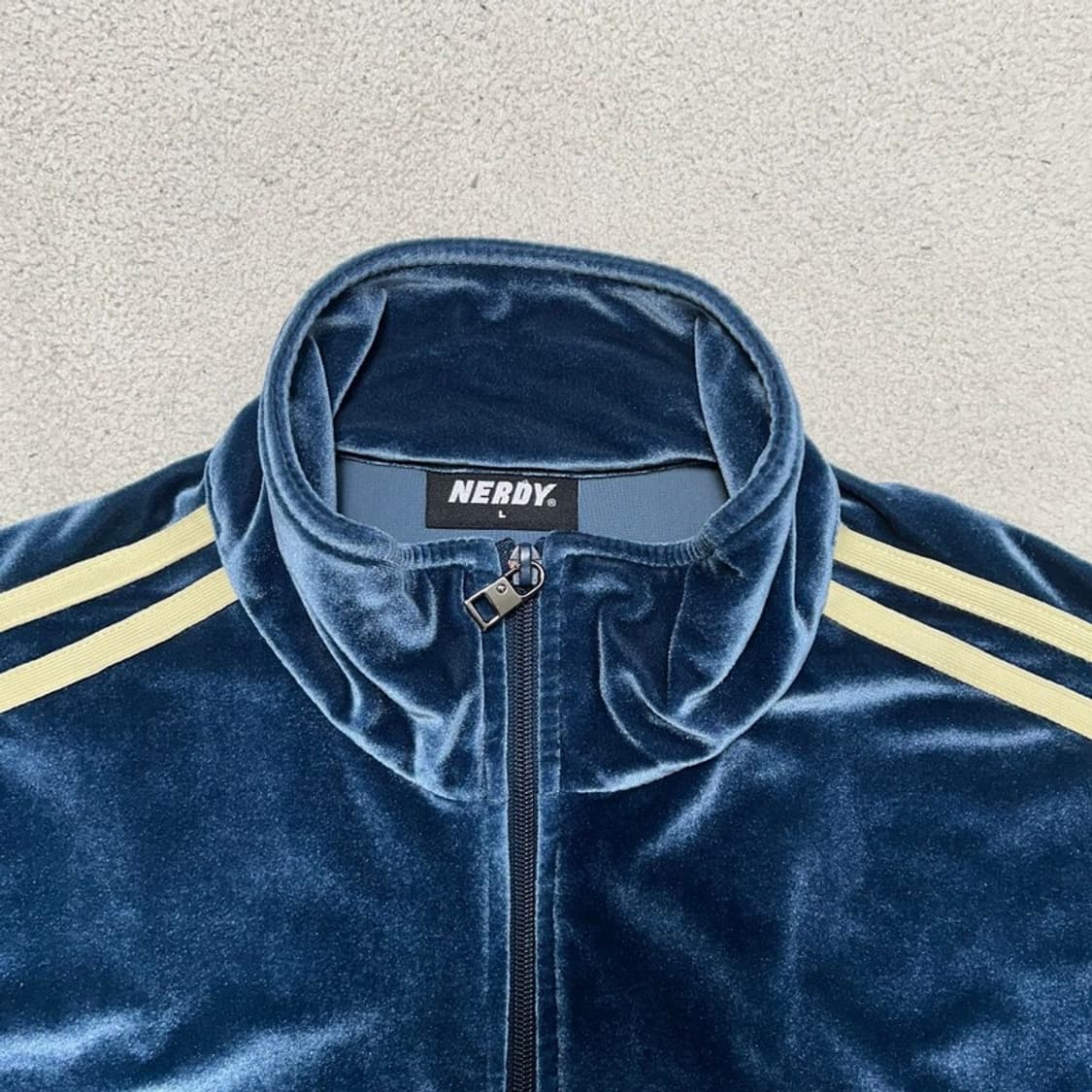 널디 벨벳 트랙 탑 네이비 L 상품이미지4