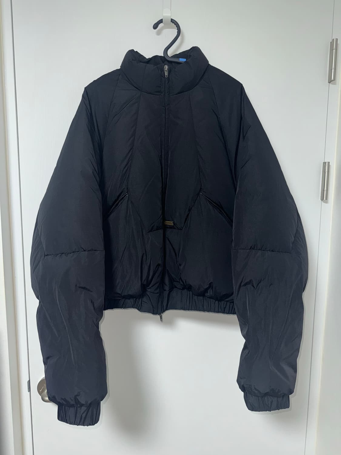 아조바이아조 Paneled Short Padded Jacket 패딩 XL 상품이미지1