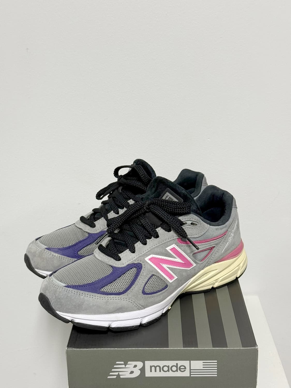 [280] 뉴발란스 x KITH 키스 990v4 그레이 상품이미지1