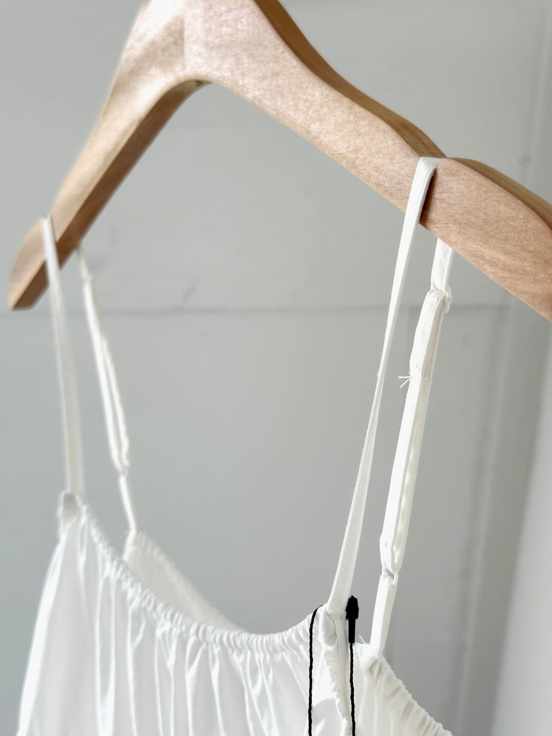 Wide silhouette cotton string sleeveless 상품이미지3