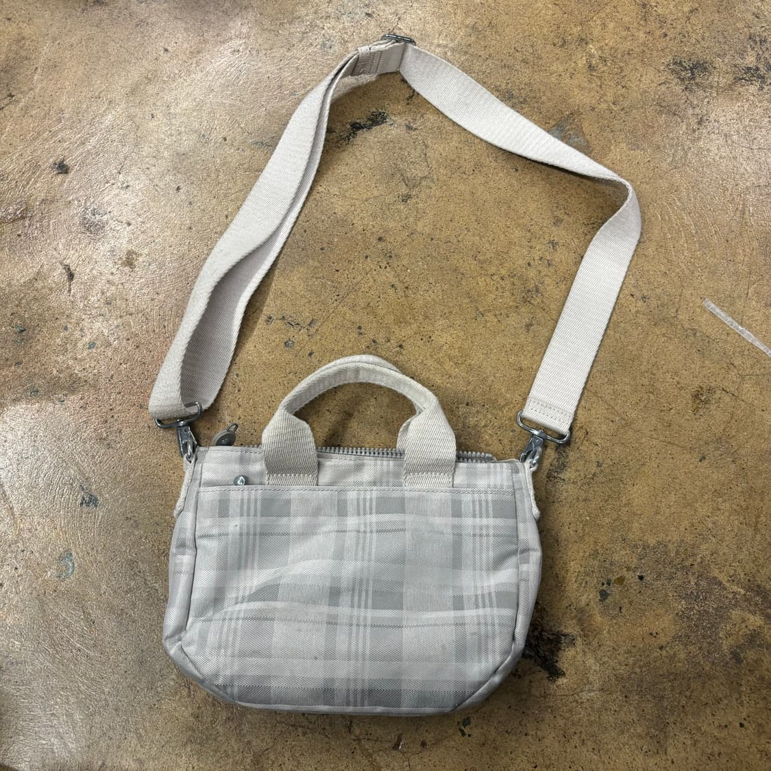 키플링 멜란지 화이트 그레이 체크 숄더백 크로스백 가방 상품이미지3