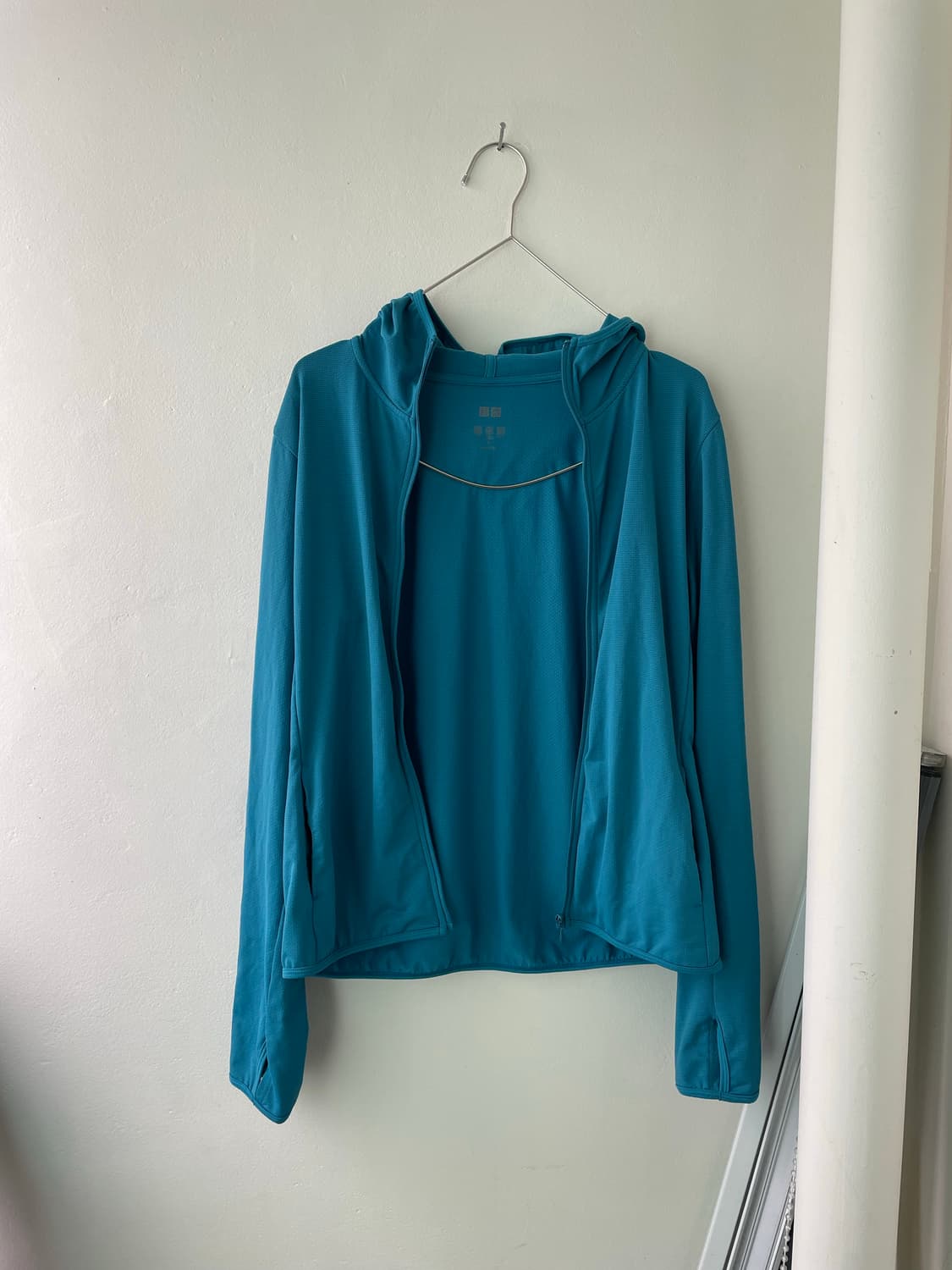 유니클로 에어리즘 풀집 L 상품이미지1