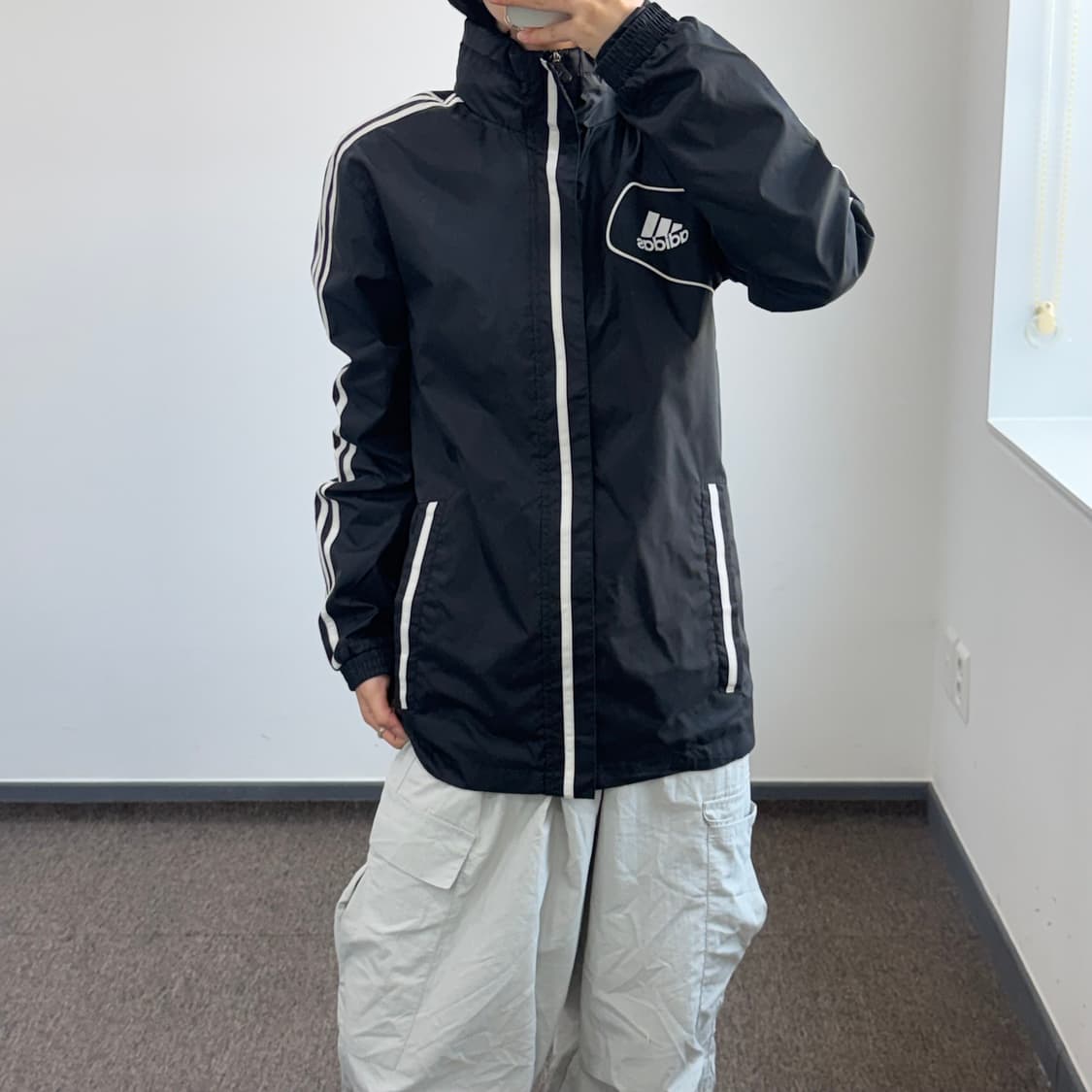 Adidas 아디다스 삼각로고 트랙탑 라인 블랙 바람막이 상품이미지2