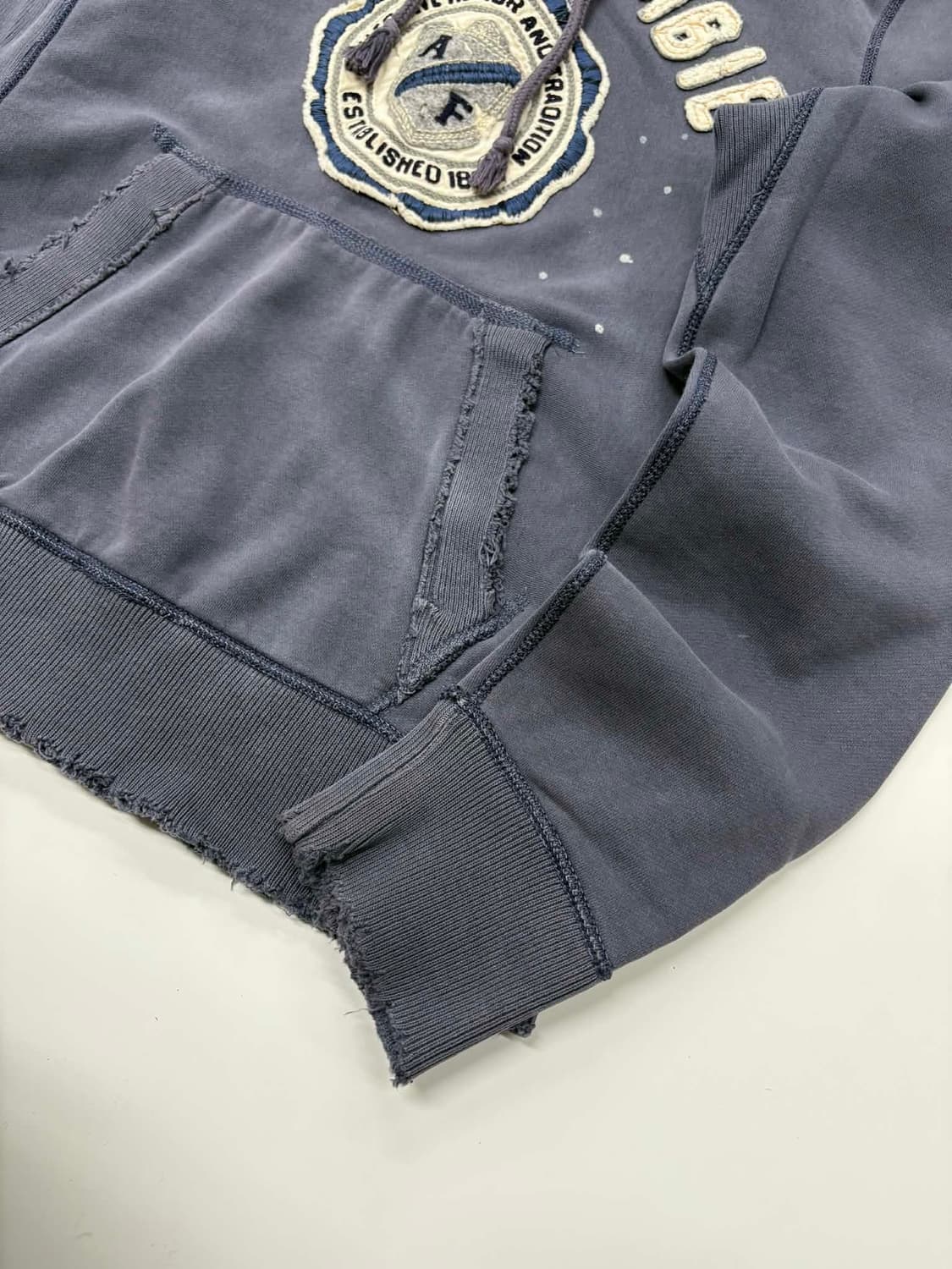 [M] 아베크롬비 올드스쿨 페인팅 후드티 상품이미지5