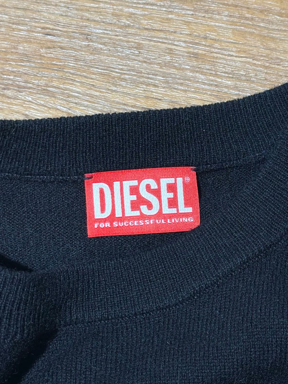 디젤 블랙 사이드라인 울 캐시미어 블렌드 니트 상품이미지7