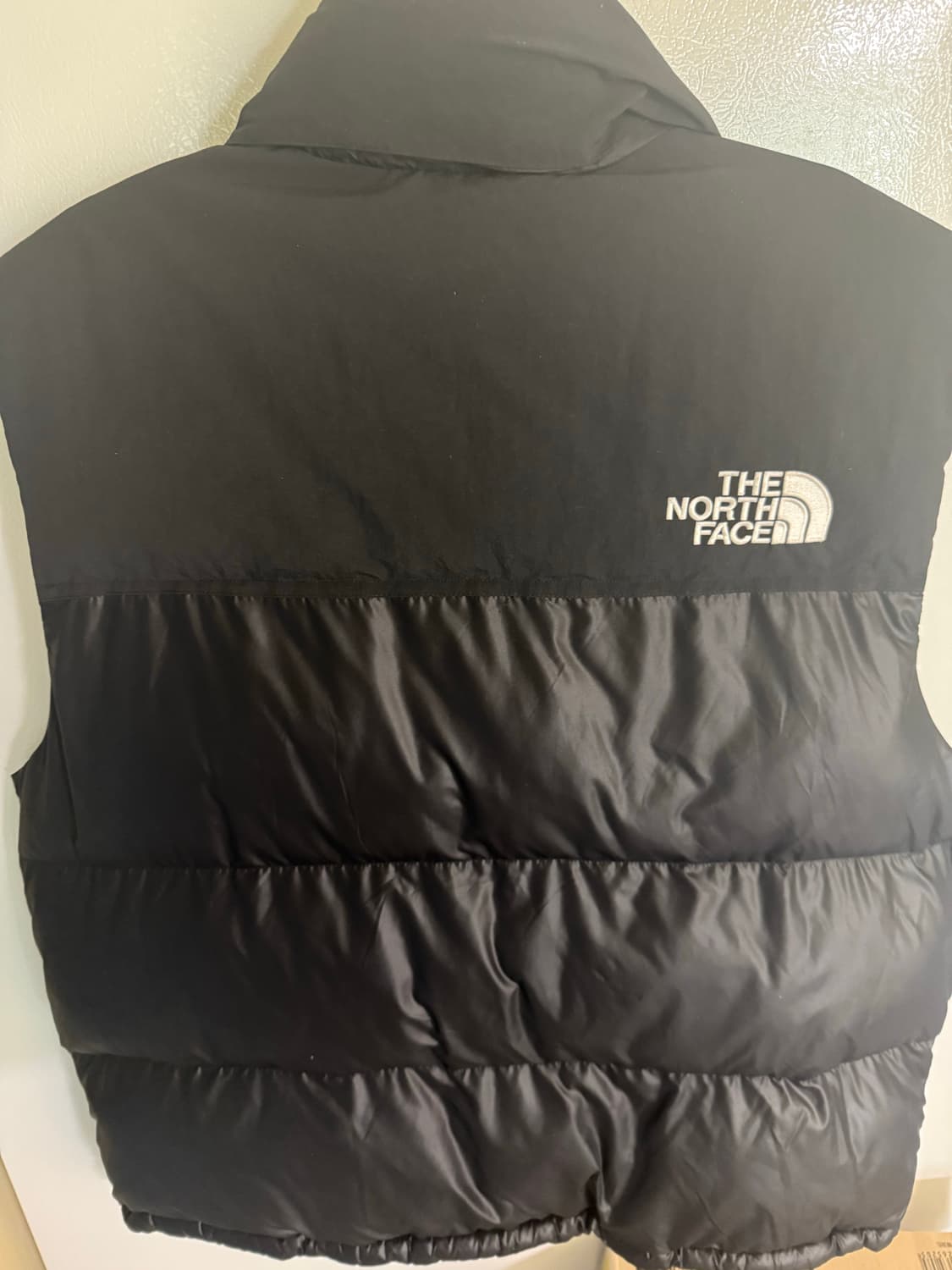 노스페이스 눕시 온더볼 패딩베스트 리얼블랙 상품이미지3