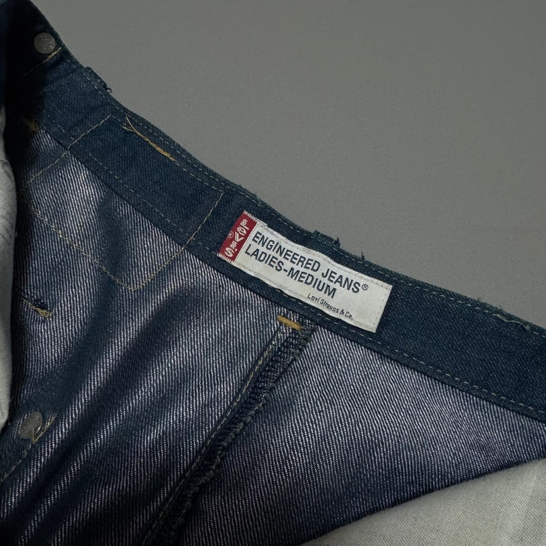 리바이스 엔지니어드 진(Levi's) 라이트블루 워시드 데님 스커트 상품이미지6