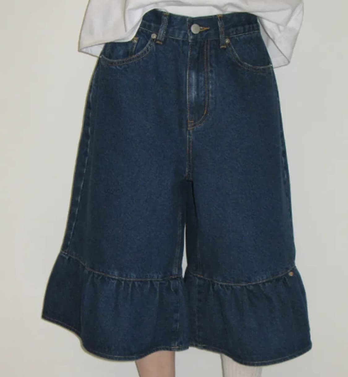 론론 flounce hem 데님 팬츠 미디움블루 상품이미지1