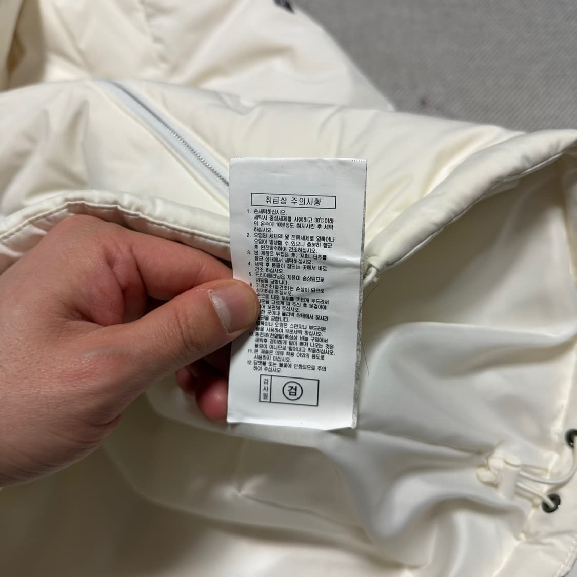 몽벨 우먼스 고주파다운 경량 패딩자켓 상품이미지6