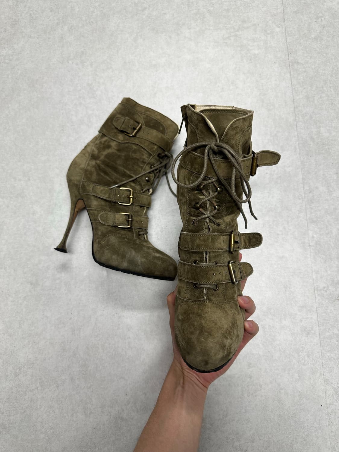 Brian Atwood 밀리터리 스트랩 스틸레토 힐 상품이미지9