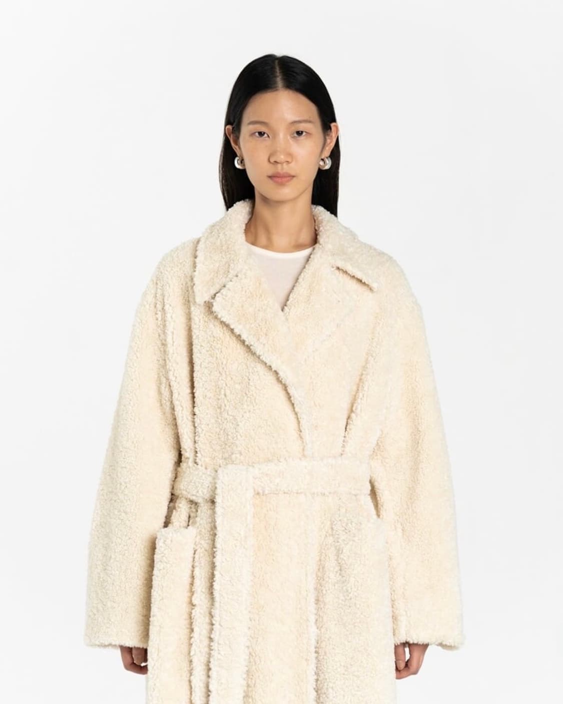 아모멘토 시어링 랩오버 롱코트 상품이미지1