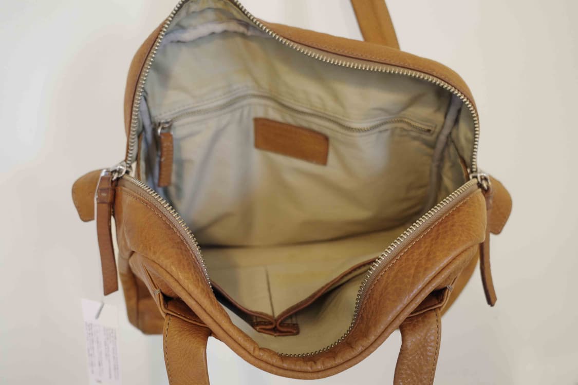 마가렛호웰 소가죽 백 상품이미지3