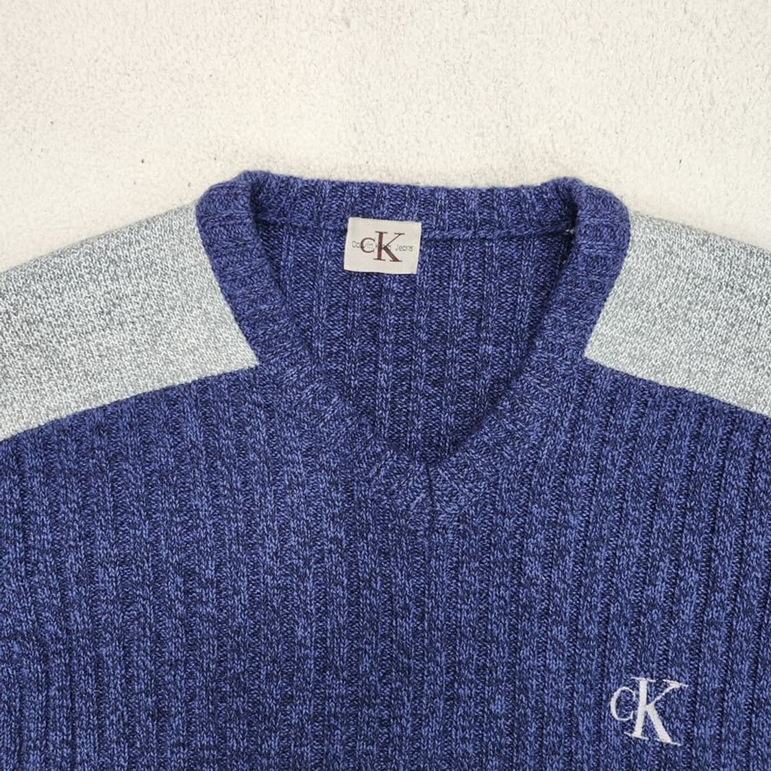 CALVIN KLEIN 골지 숄더패치 니트 상품이미지2