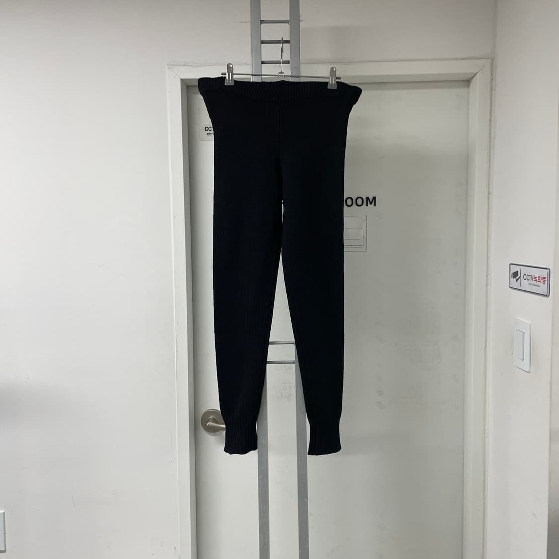 몽클레어 니트 팬츠 블랙 M(W) 상품이미지1