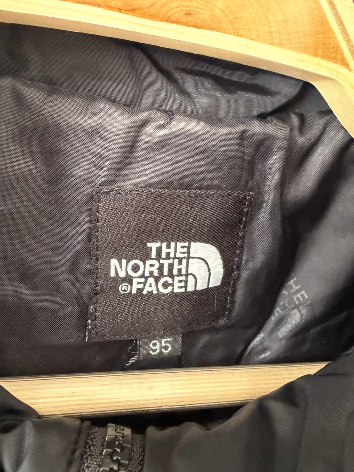 180. 노스페이스 경량패딩 상품이미지2