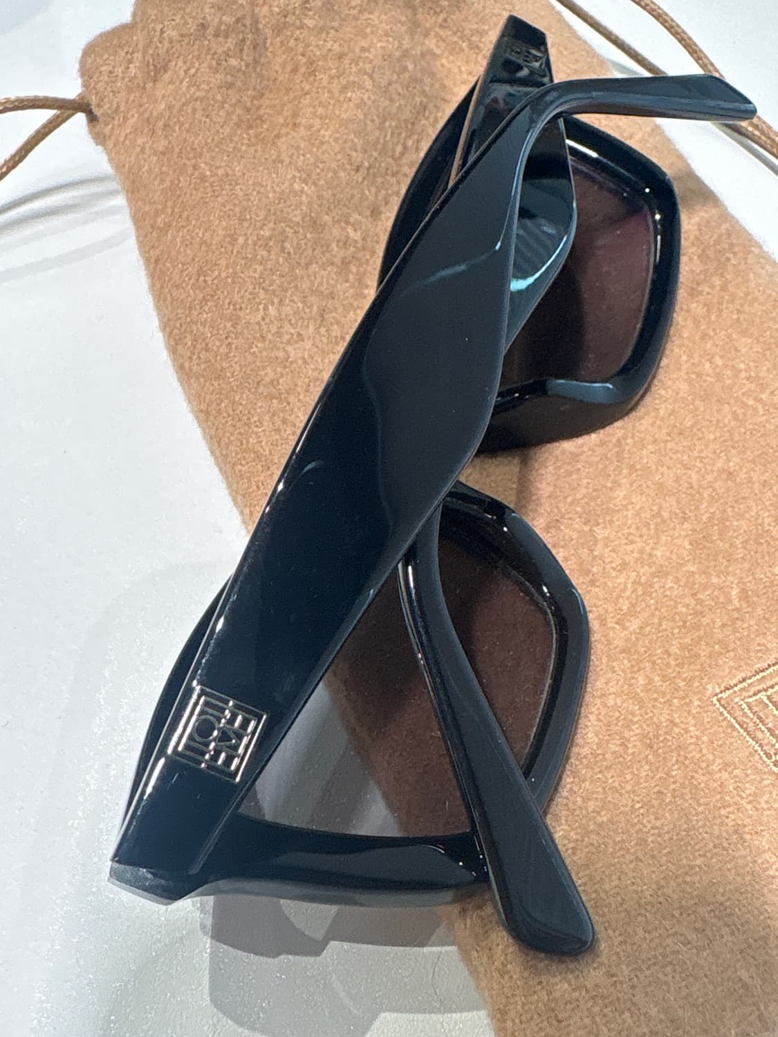 토템 블랙 선글라스 상품이미지2