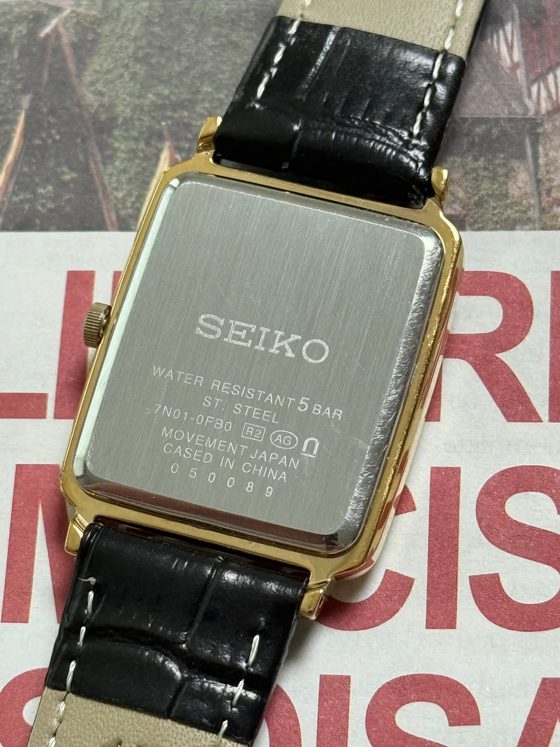 세이코 Seiko 샴페인 골드 다이얼 스퀘어 쿼츠 상품이미지4