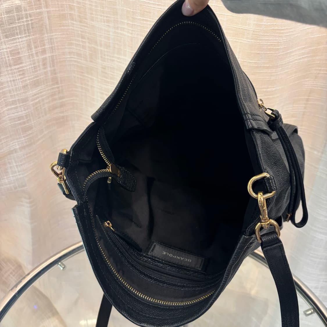 정품 빈폴 소가죽 크로스백     상품이미지7