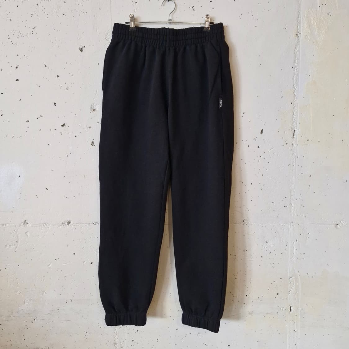 에비수 EVISU 블랙 트레이닝 바지 100 상품이미지2