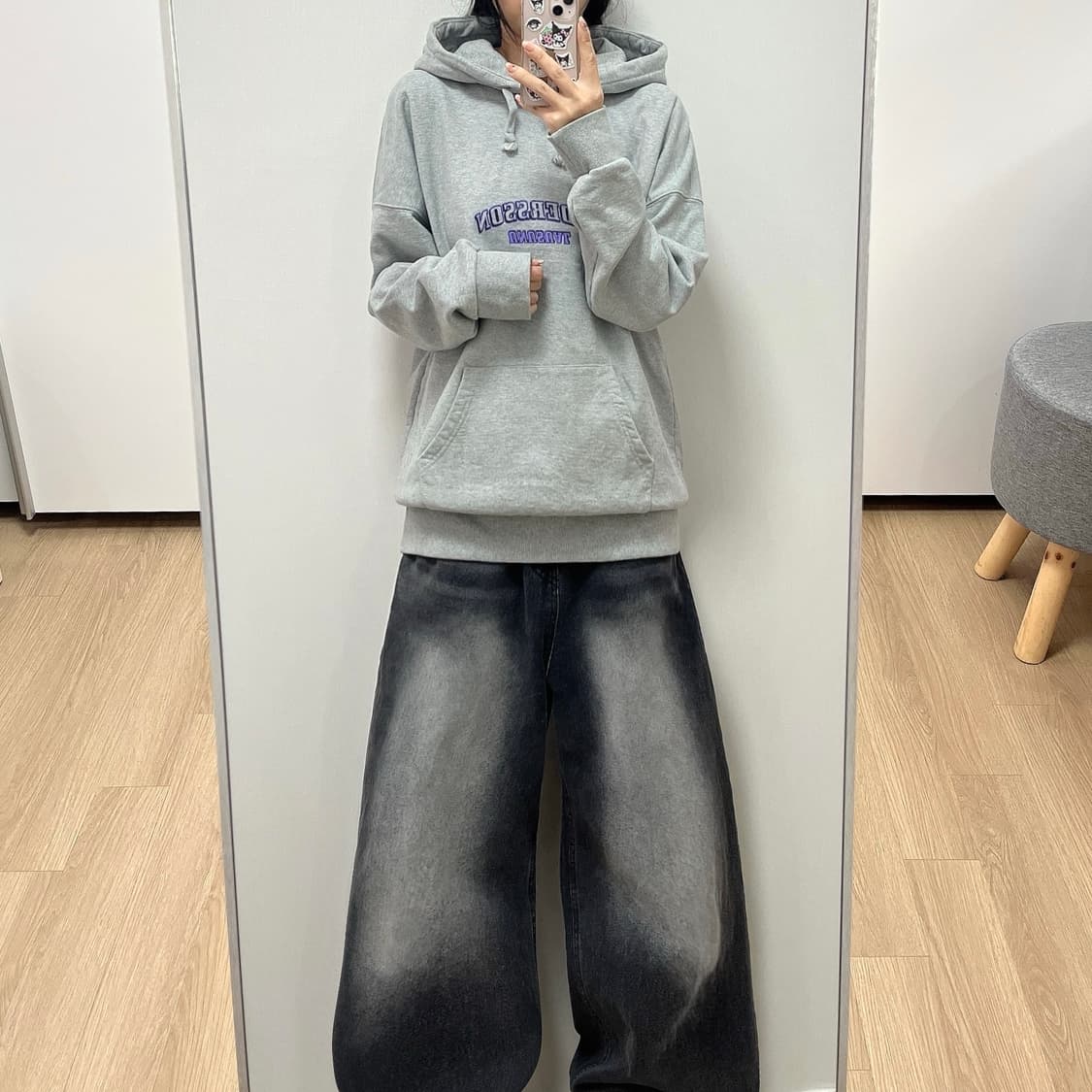 앤더슨벨 그레이 후드티 상품이미지1