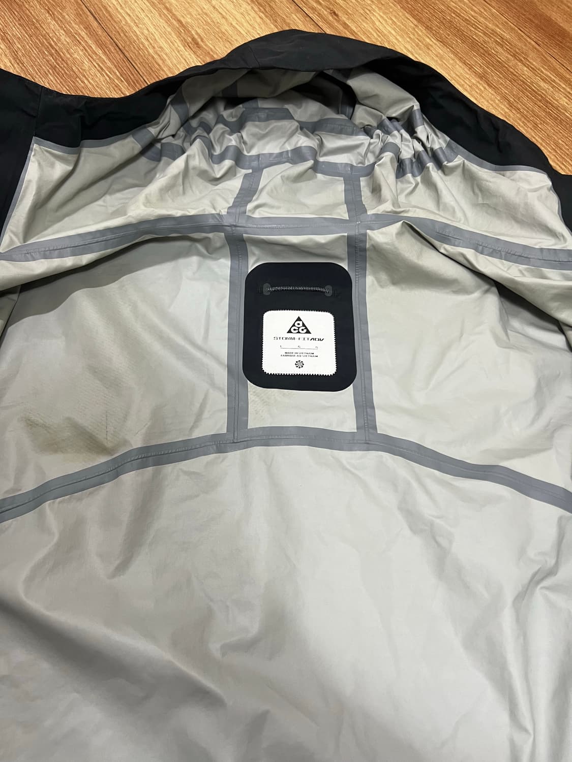 나이키 ACG 모르포 스톰핏 ADV 레인 자켓 블랙 - 아시아 (L) 매 상품이미지6