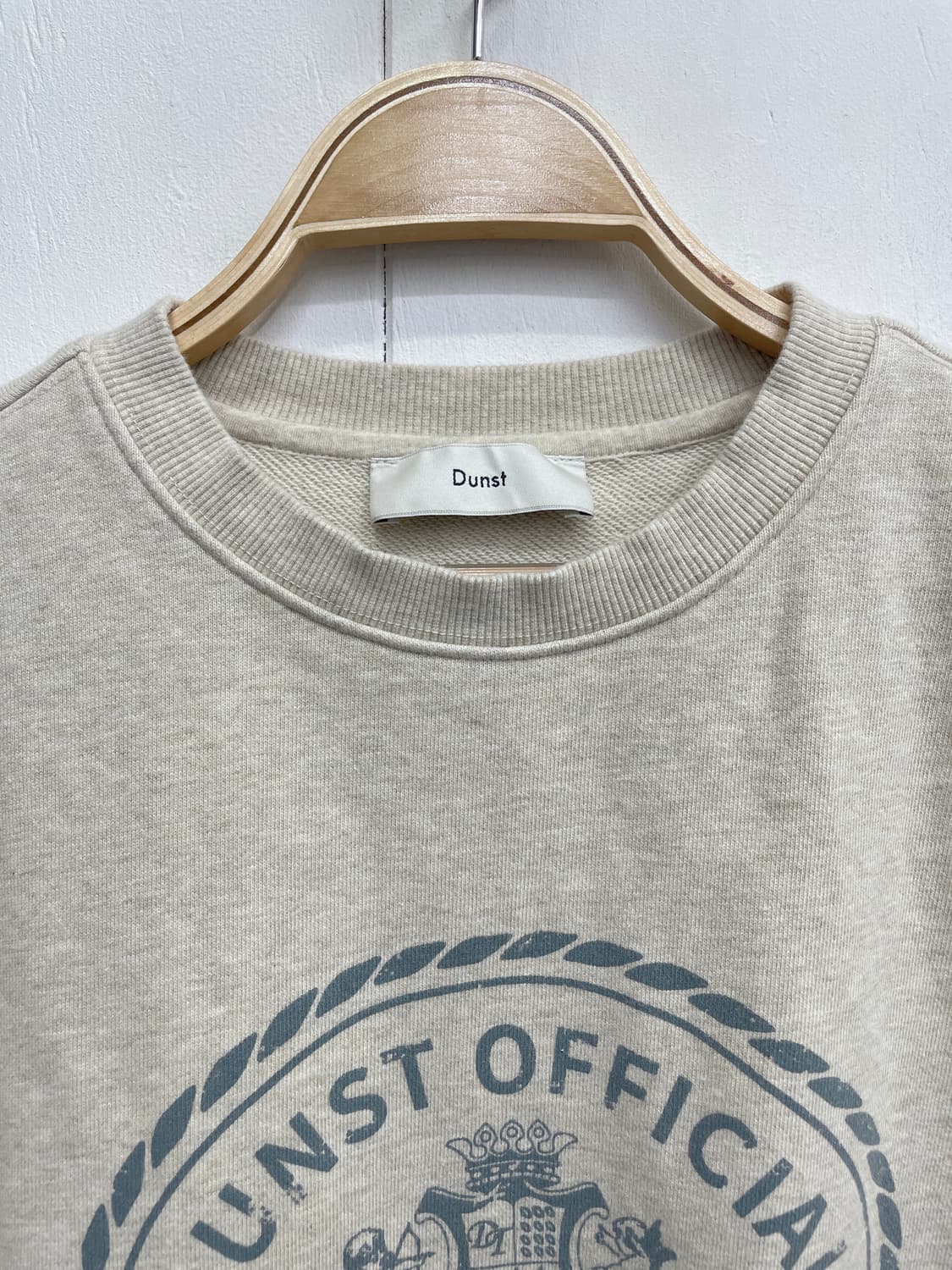 던스트 큐피드 캠퍼스 스웨트셔츠 오트밀 상품이미지5