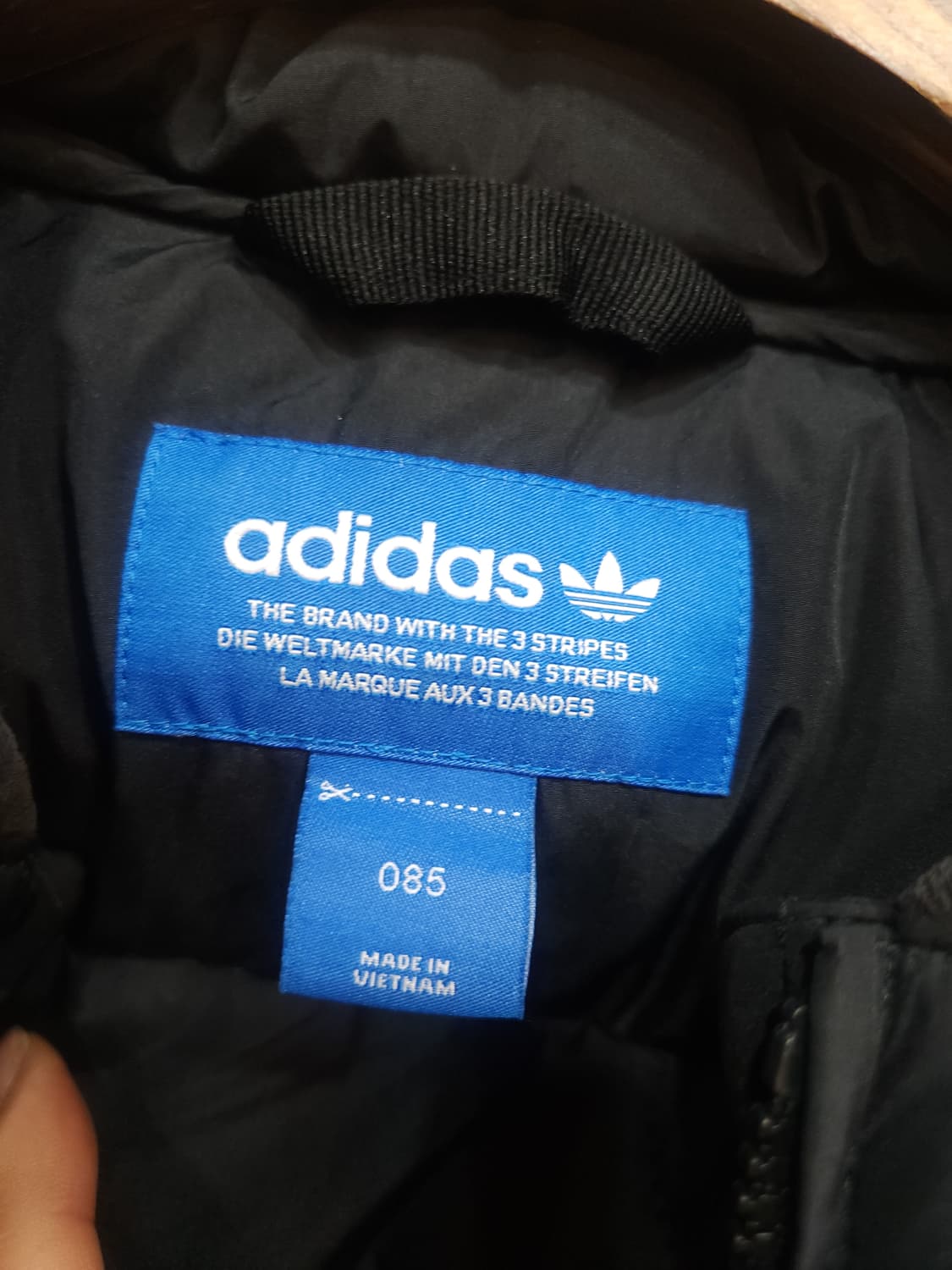 아디다스 슈퍼스타 오리털 숏패딩 점퍼
​
 상품이미지6