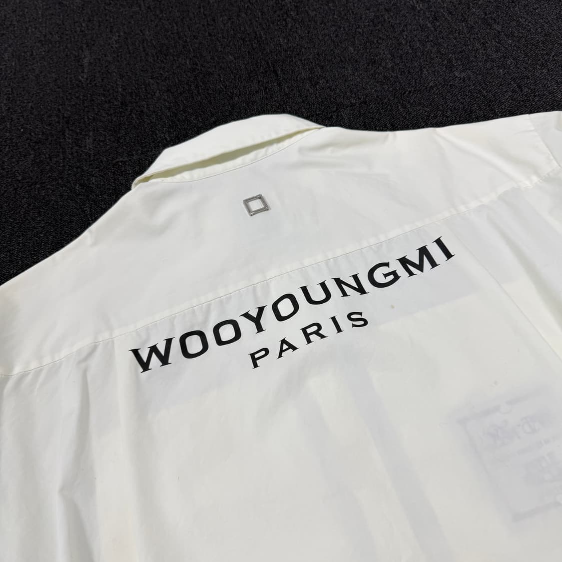 우영미 백로고 디테일 셔츠  상품이미지4