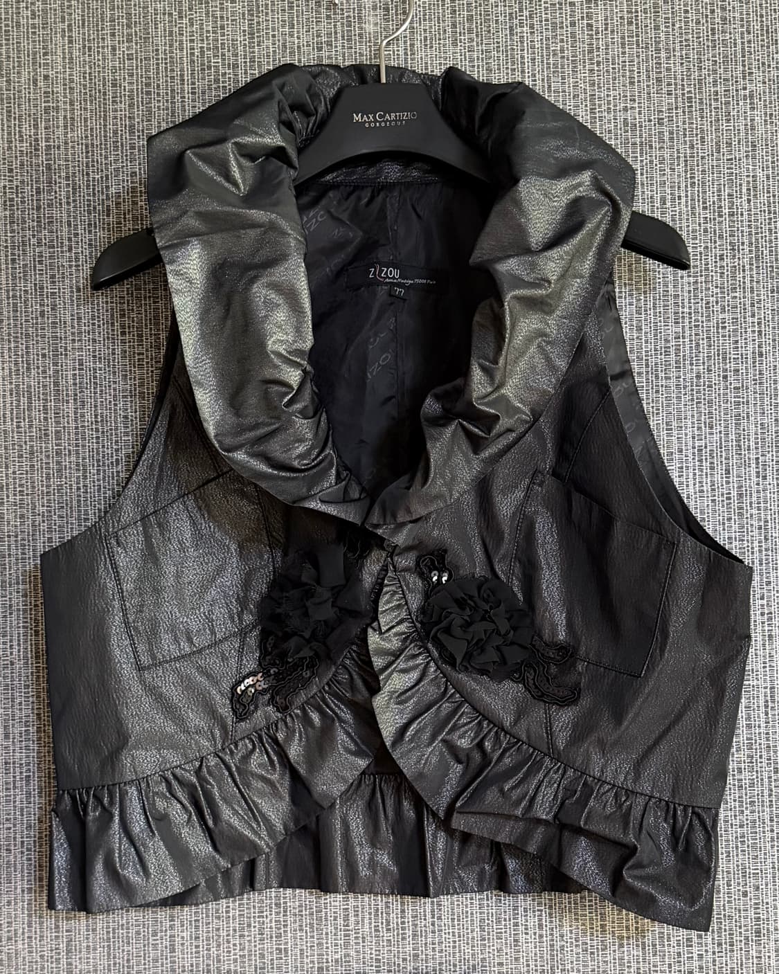 지주 ZIZOU 다크 그레이 메탈릭 프릴 셔링 베스트 조끼 77사이즈 상품이미지1